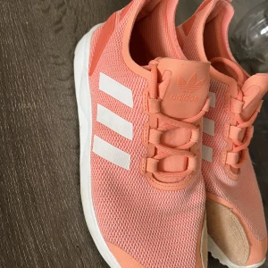 Adidas skor - Fina adidas skor fint skick