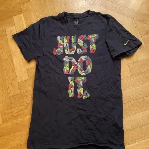 Nike air “just do it” t-shirt