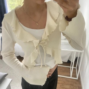 Topp - Söt topp, använd 1 gång, hör av dig vid frågor💘