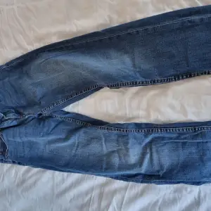 Helt oanvända jeans, blå, super skinny fit, medium waise ankle. Esmara EUR/DE 40 Regular length