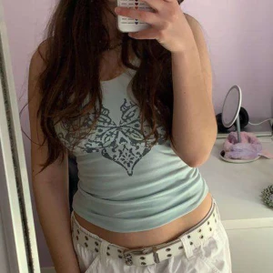 Linne - Jättefint linne som tyvärr inte är i min smak längre♥