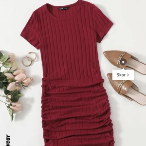 klänning - oanvänd