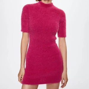  MANGO  - Flux fur mini dress från mango  Helt ny, med tag Storlek S Pris 300kr 