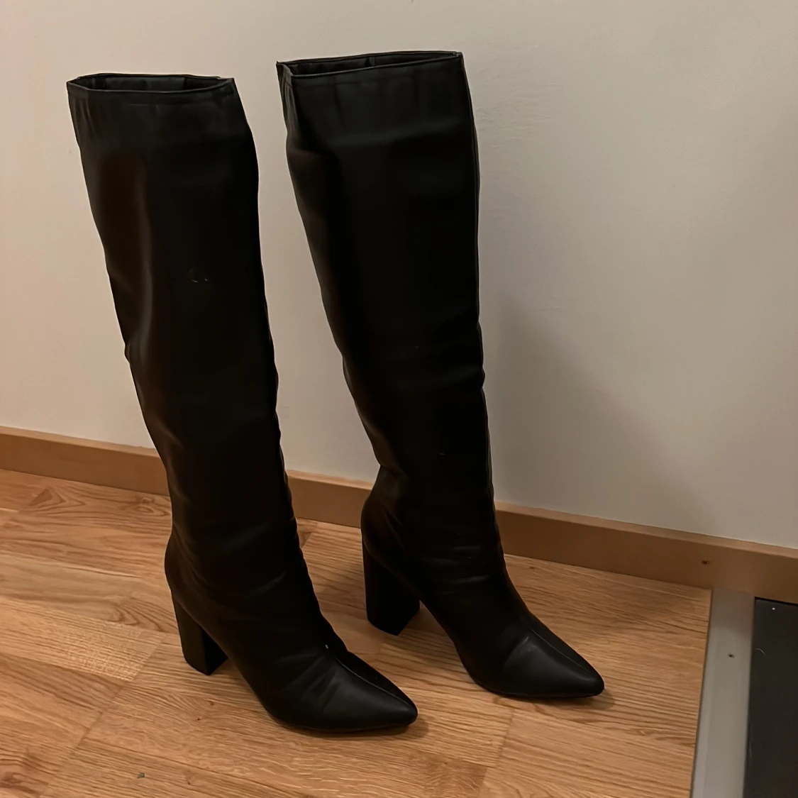 Höga stövlar med klack - 90