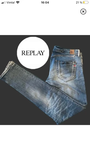 Replay jeans  - Hej! Säljer dessa replay jeans i storlek 29/32 då de är för små. Jag skulle säga att de sitter en storlek för litet. De är slim fit och i bra skick :) tveka inte på att höra av er 😊