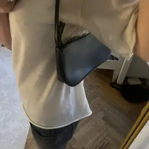 Mini bag/shoulder bag  Läder 