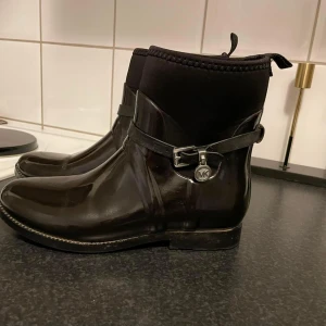Michael kors  regnstövlar - I använt skick