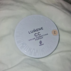 Puder - Helt nytt och oöppnat puder🦋 Nypris på rea är 148kr