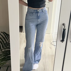 ZARA jeans strl 36 - Använda 2-3 ggr. 