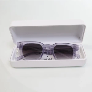 Chimi 04 - Säljer mina lila chimi i modellen 04. Köpta på Sellpy för 700kr och säljer nu för 500.