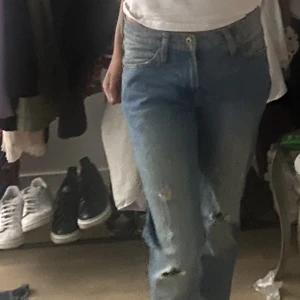 Jeans - Ett par blå Jeans från lager 157. Har inte använt de & de är i bra skick. Tar endast emot Swish💗