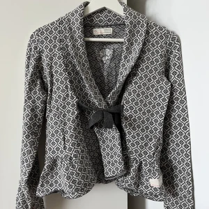 Odd Molly kofta - Odd Molly kofta som ny! Storlek 0, XS. För liten och därför ej använd. 🦋