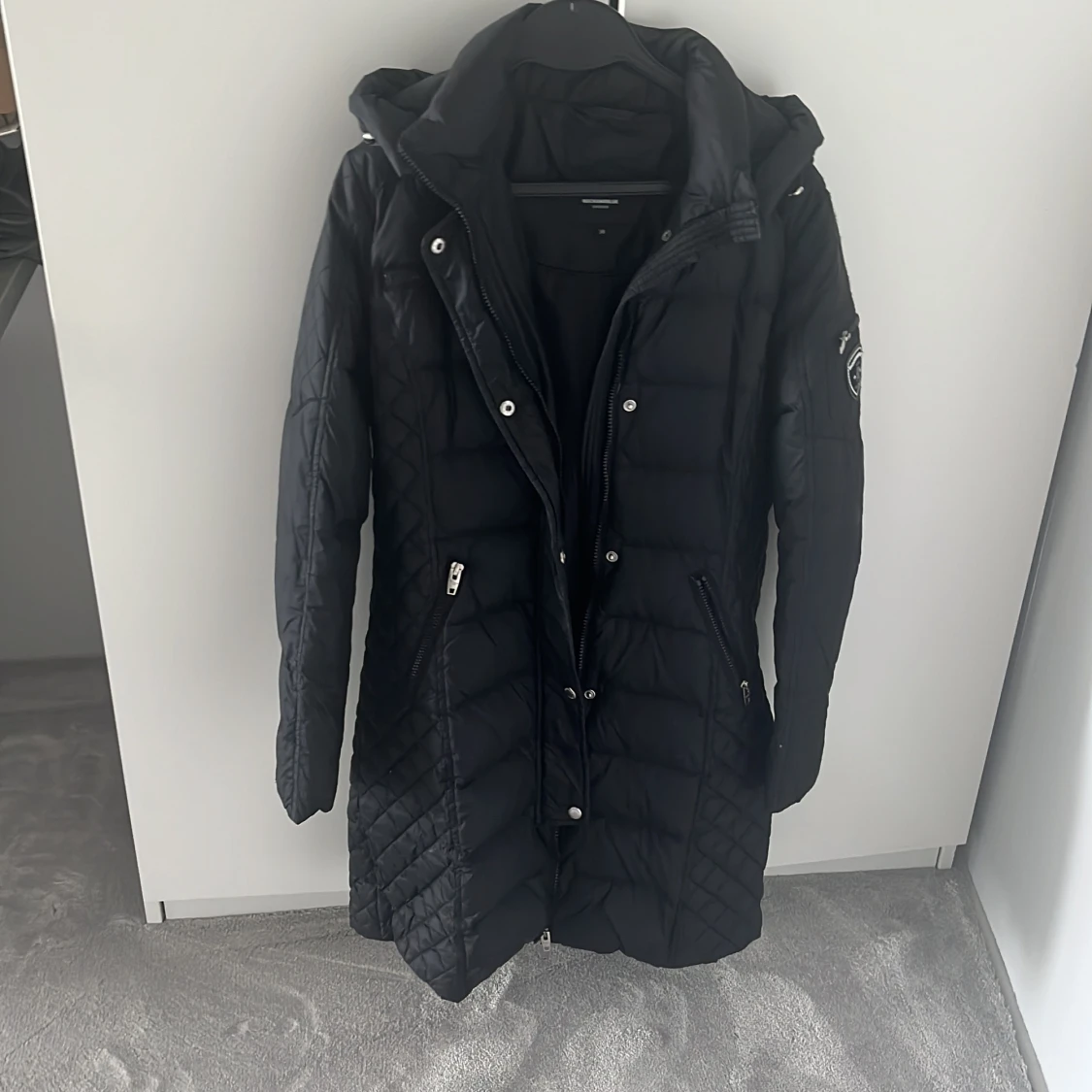 Rock and blue jacka  - 90