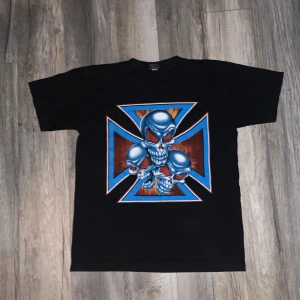 Iron cross tröja - Idk size M bommuls tröja