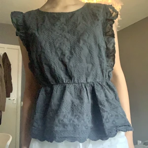 Blus - söt blus från märket ”mirelle” 