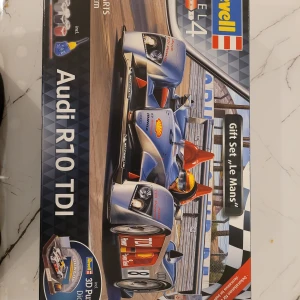 3d part audi r10 tdi - Är komplicerad och den är öppen meb inte öppnat paketen säljs inte längre