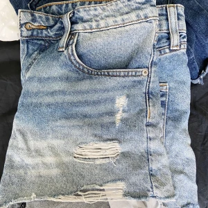 Jeanshorts - Jeansshorts från hm 💕