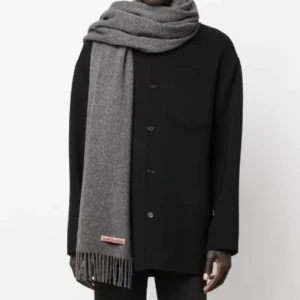 Acne halsduk - Intressekoll för denna halsduk från Acne Studios.   Nypris: 2000:-