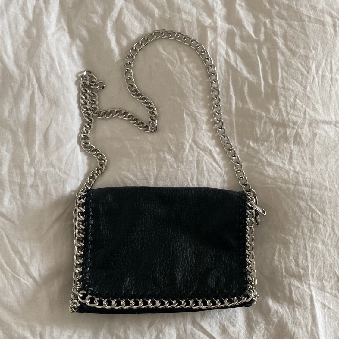 Väska med kedja - 90