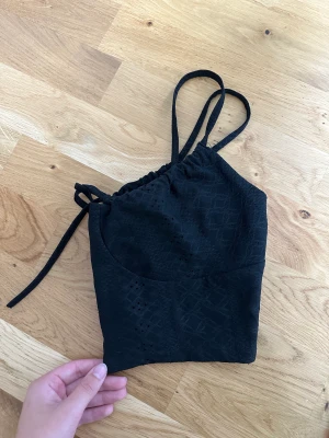 Söt topp  - Supersöt topp från shein, endast testat💞knyte fram 