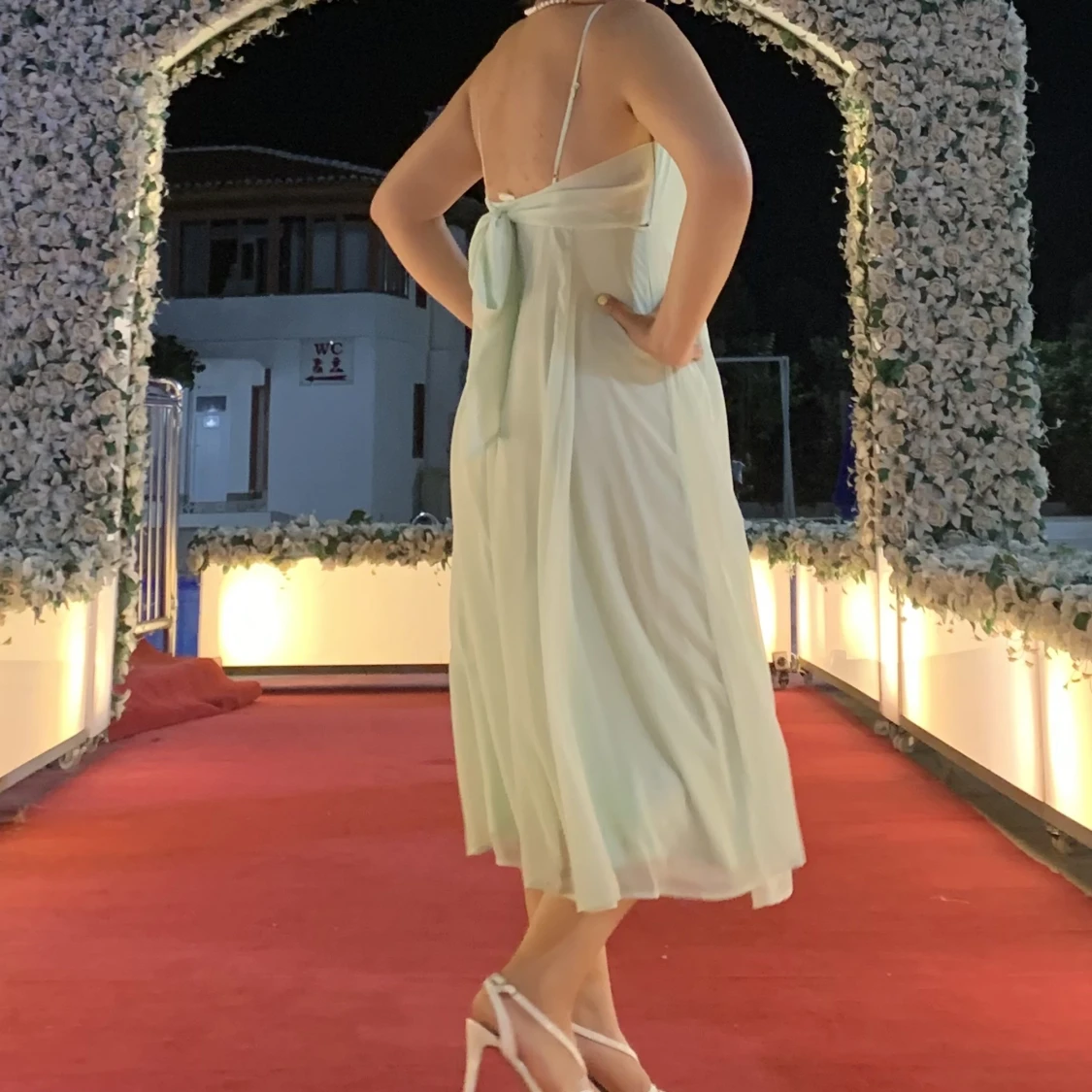 Bridesmaid vibes - 90