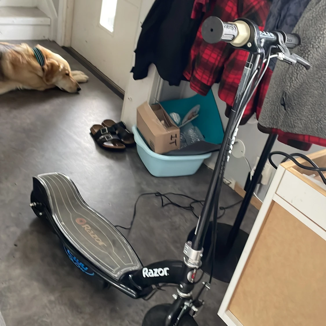  En svart Elspar cykel 