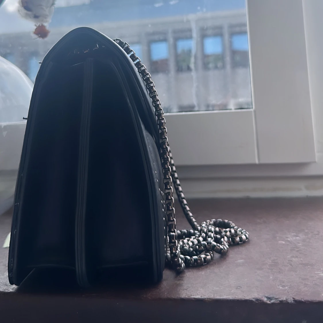 Fin väska med detaljer  - 90