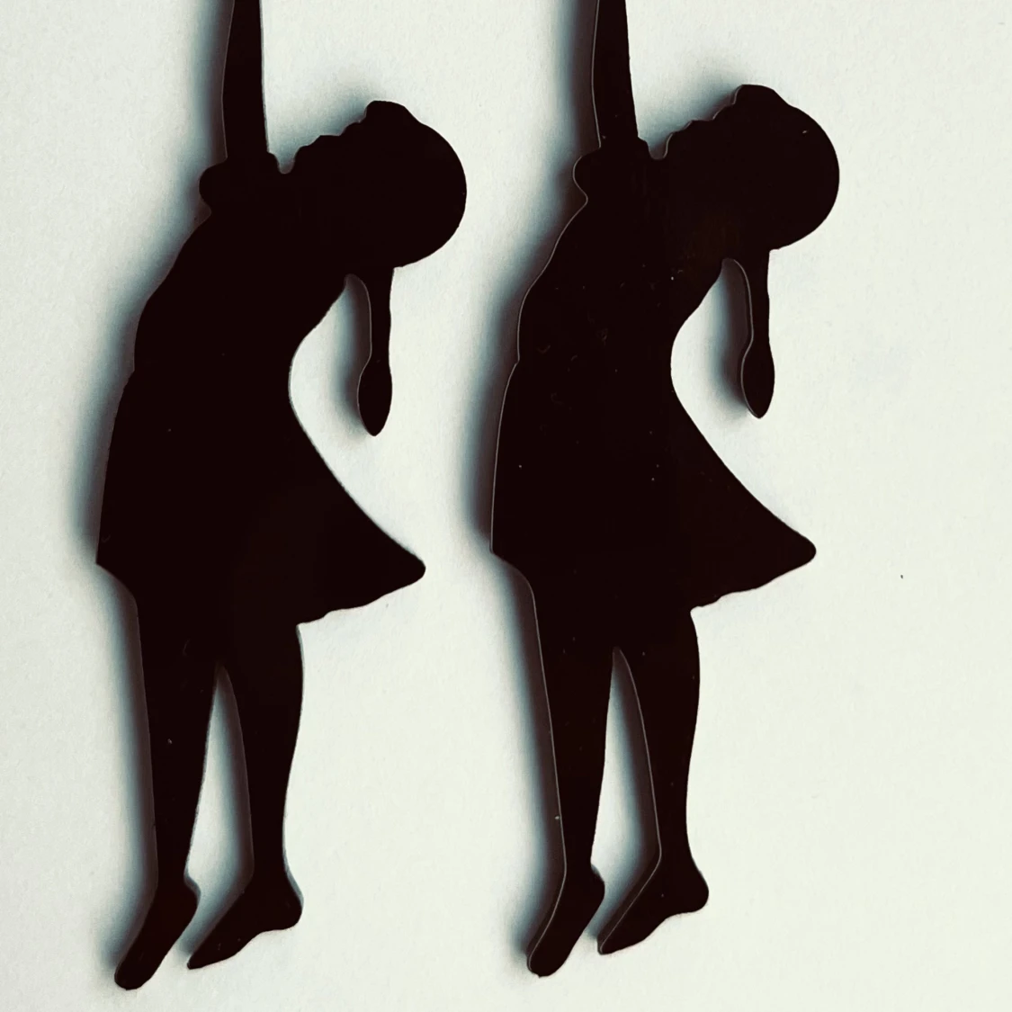 Bansky örhängen ❤️ - 90