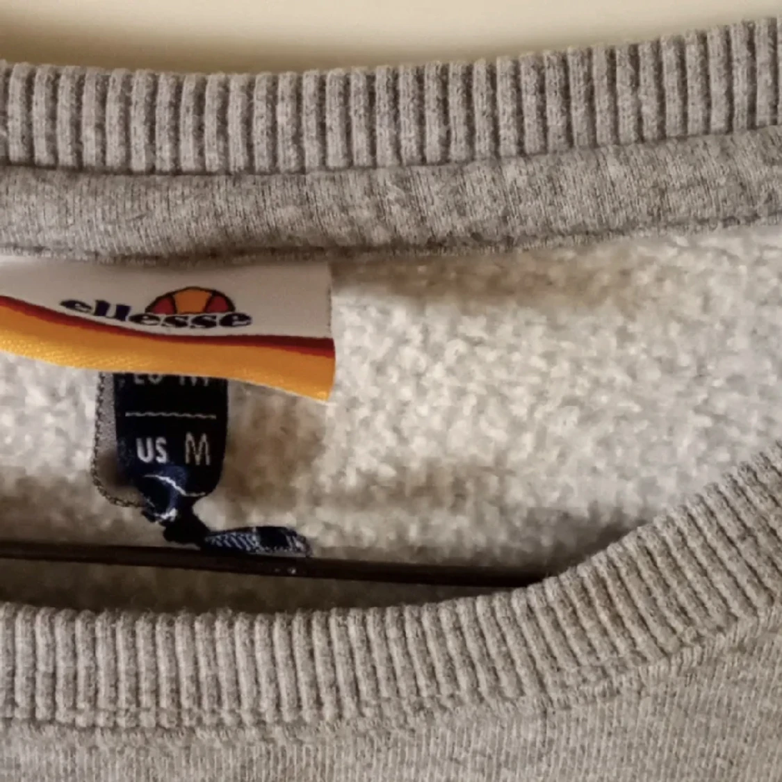 Ellesse Grå Sweatshirt Medium - 91