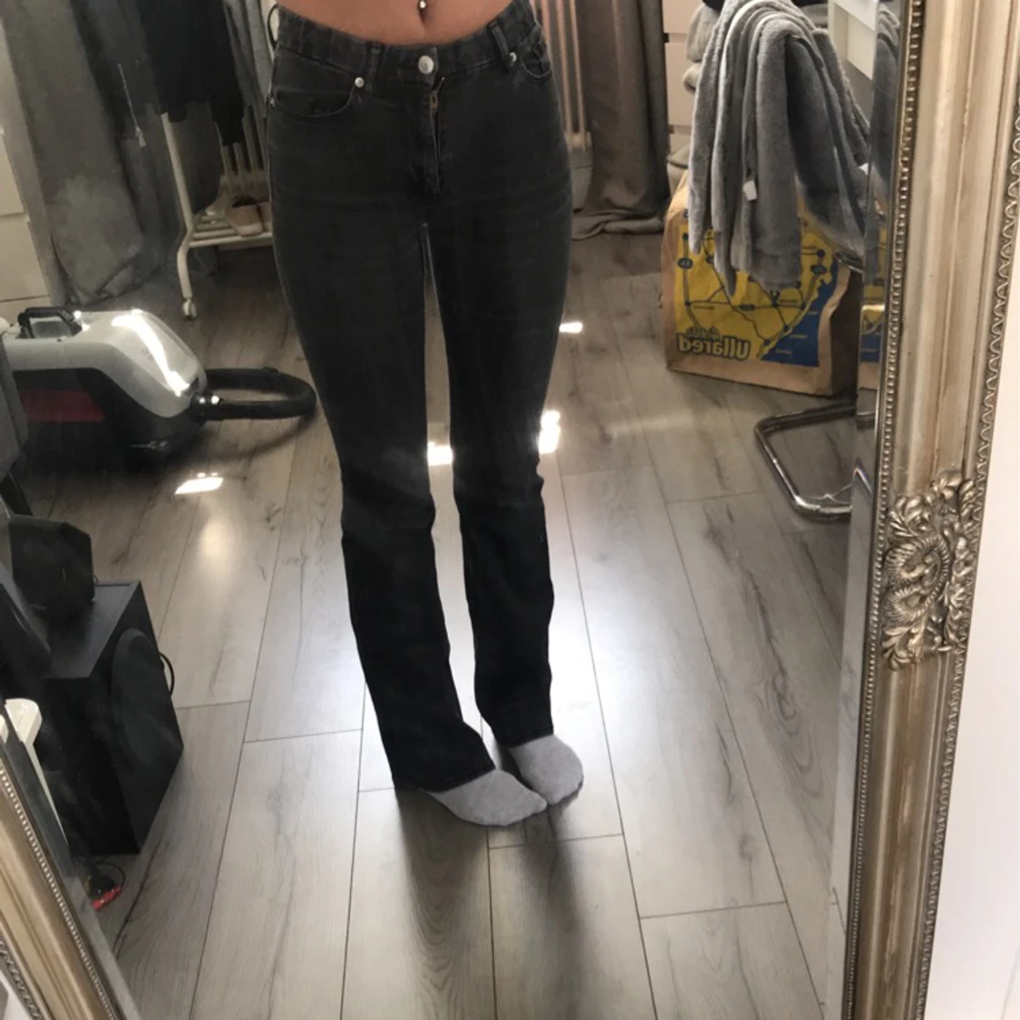 Utsvängda jeans - 91