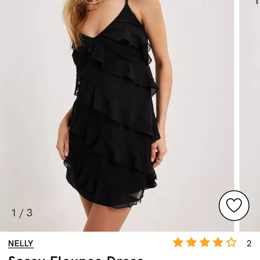 Säljer min populära klänning från Nelly då den inte kommit till användning. Klänningen är oanvänd med prislapp kvar. . Klänningar.