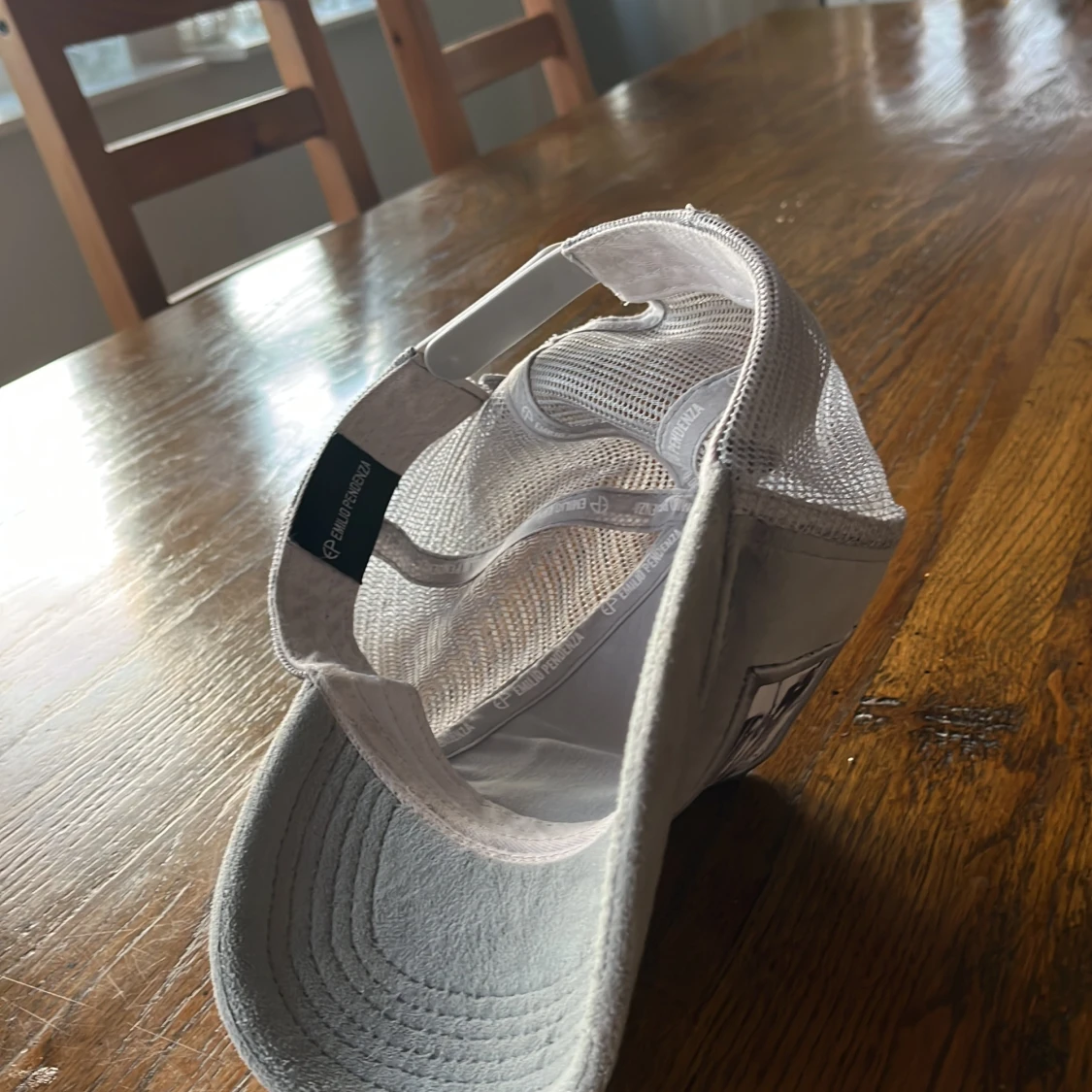 Emilio pendeza keps  - 90