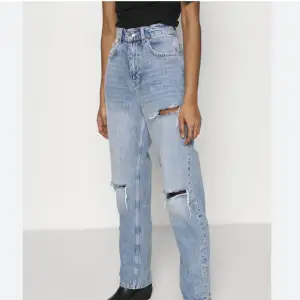Jeans från Gina, aldrig använda, avklippta så de passar mig som är ca 165 