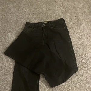 Bootcut jeans  - Fina jeans, bara använda 1 gång.