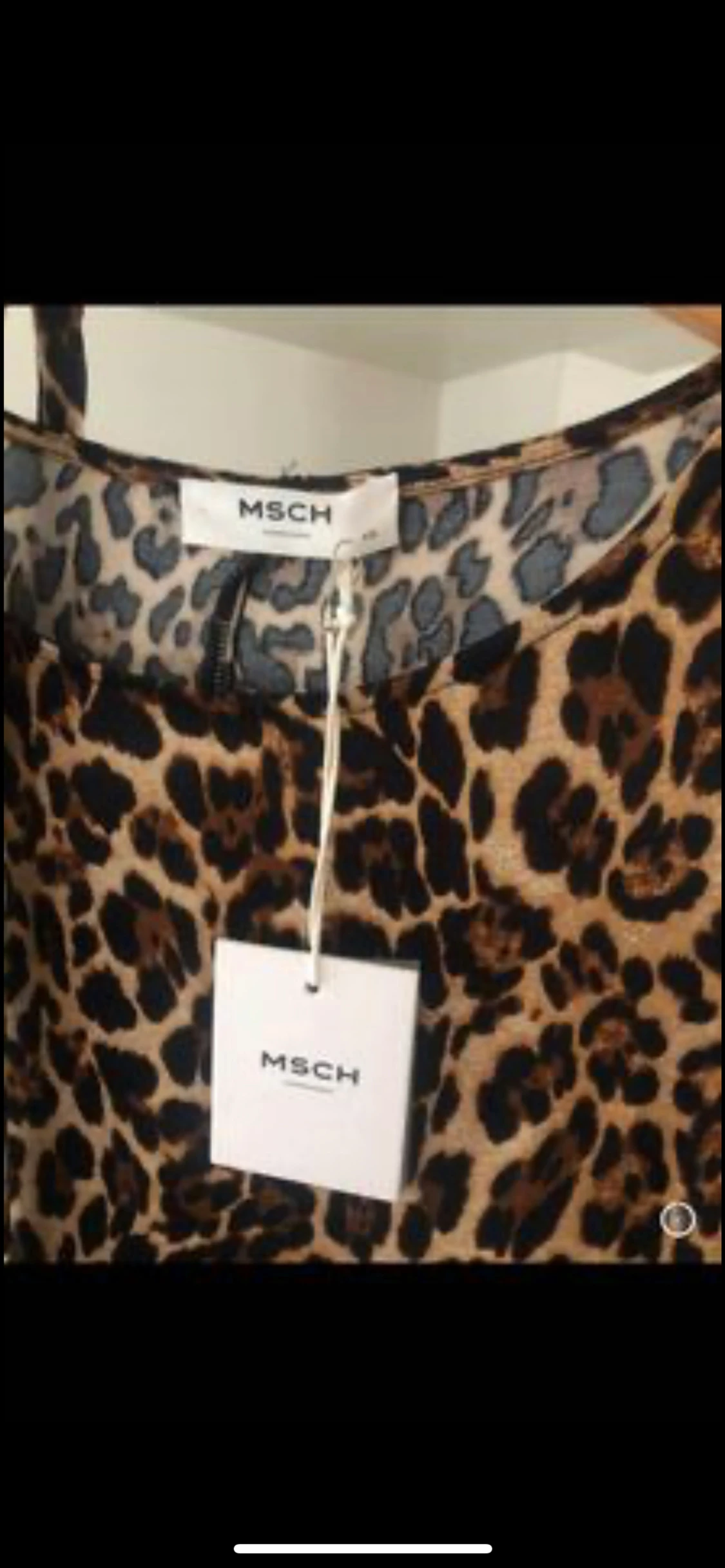 Leo Klänningen ny med prislappen kvar  - 90