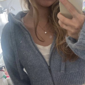 Zara-kofta - Trendiga koftan från zara som är helt slutsåld, nyskick 💕