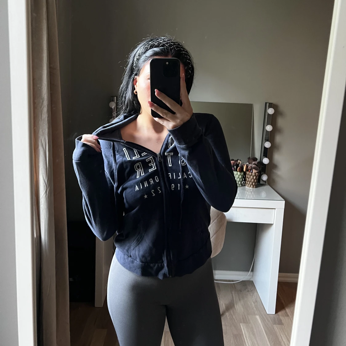 Hollister hoodie  - 90