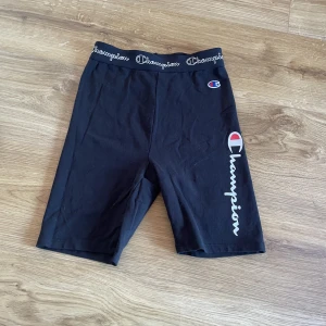 Champion biker shorts  - Aldrig använt. Priset inkluderar frakten. 