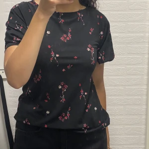 Blus - S/M 50kr fri 📦 