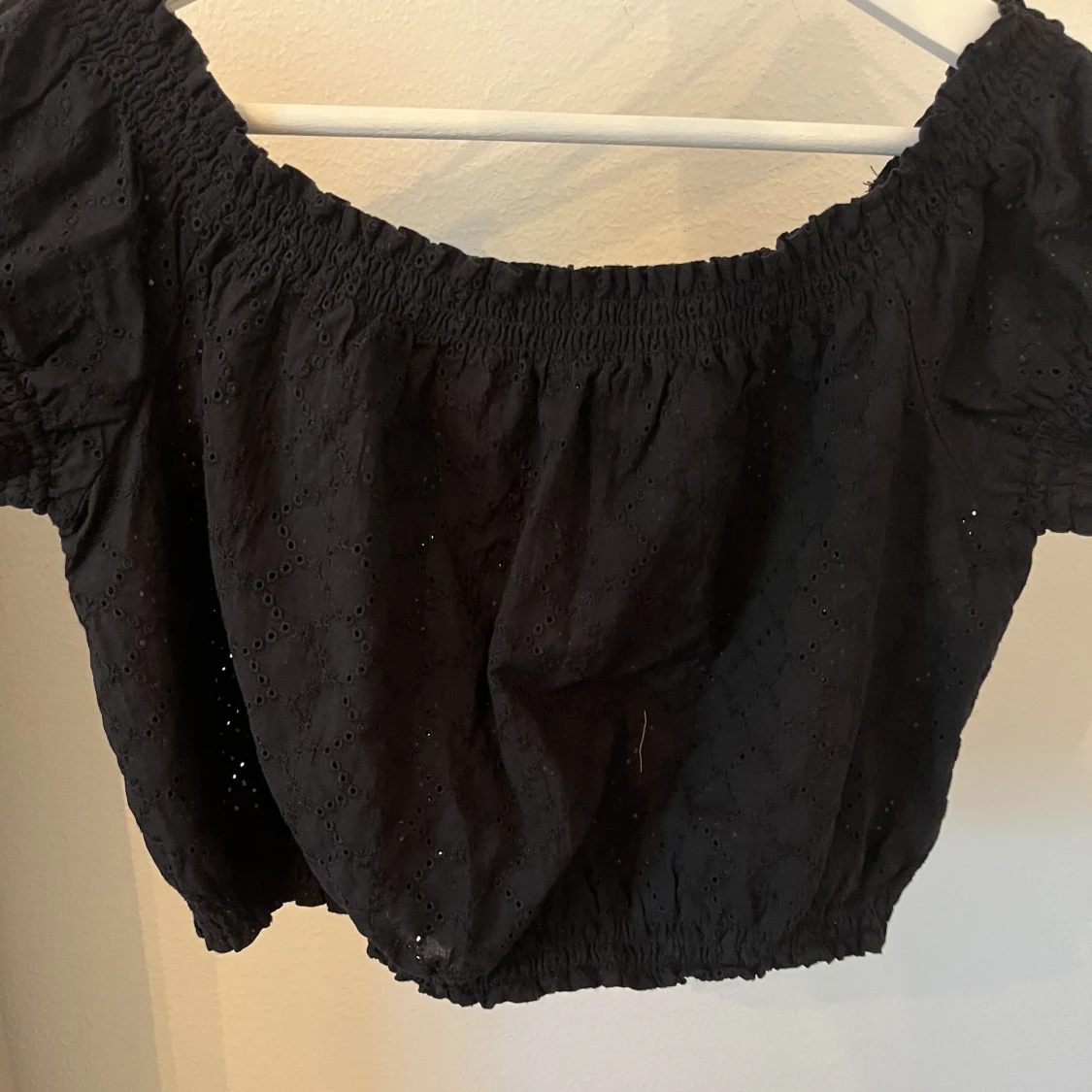 Svart cropped topp - 91