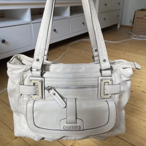 Bag - In very good condition,  bought in the US from Macy’s