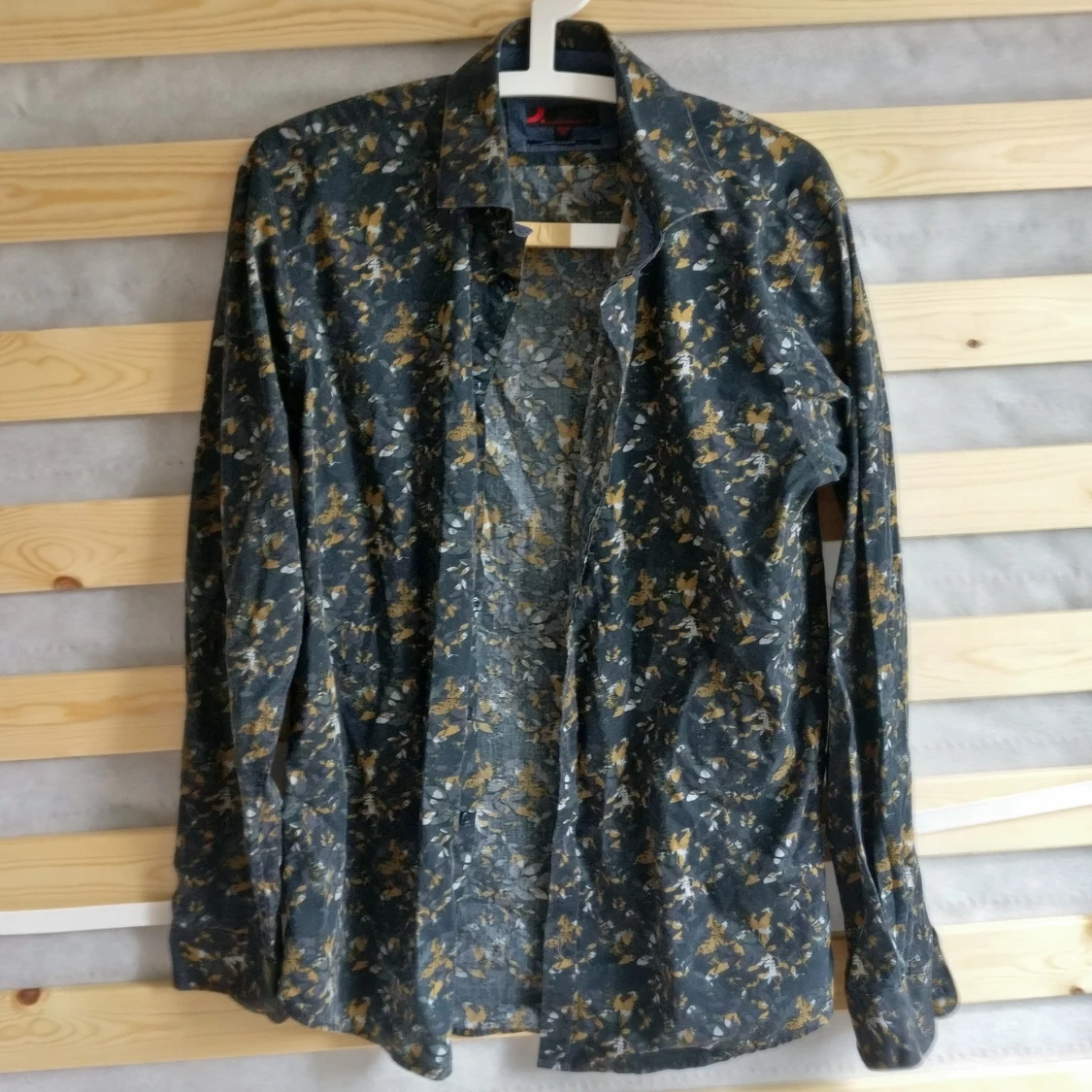 Grön mönstrad skjorta