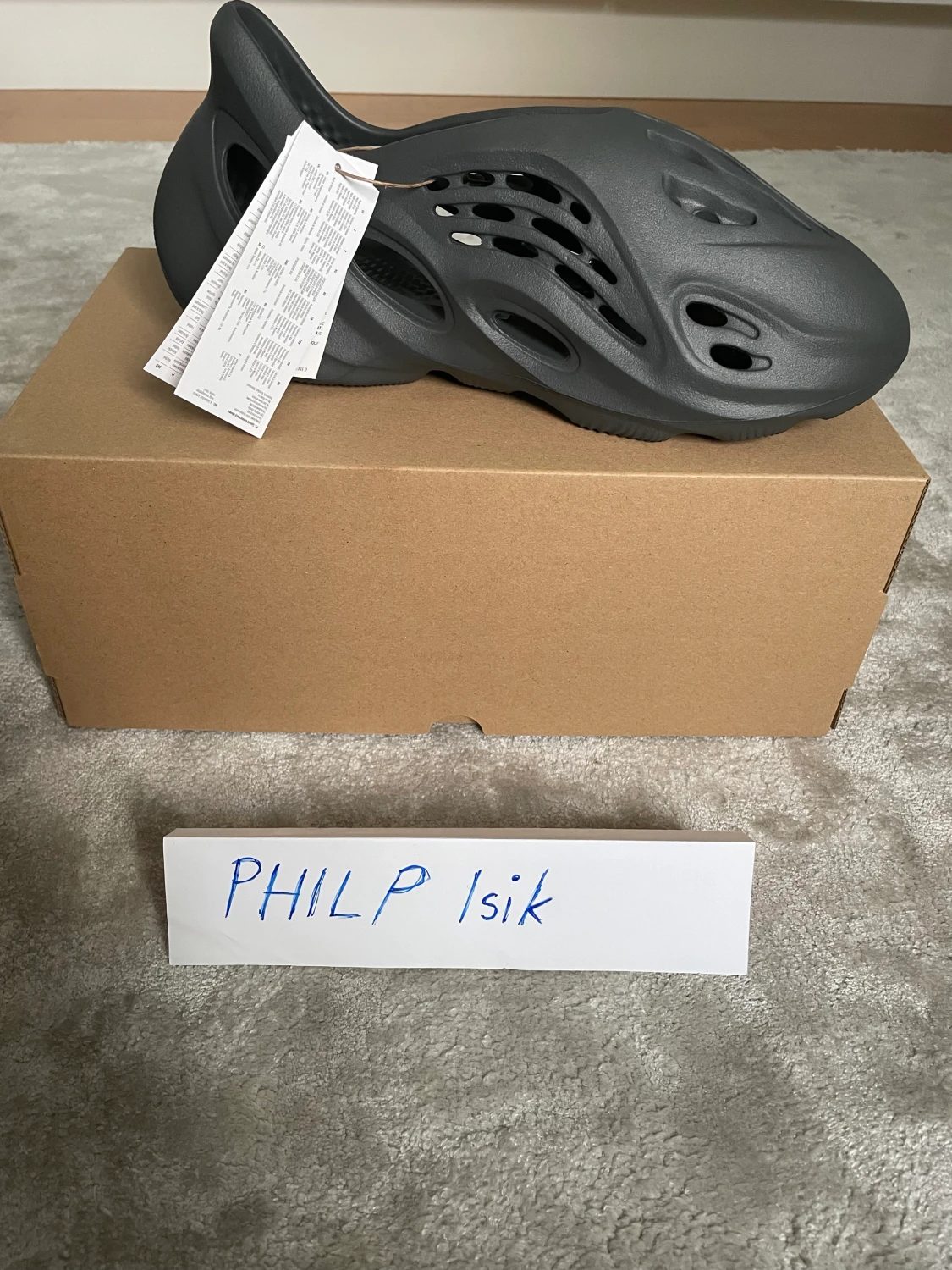 Yeezy foam runner carbon