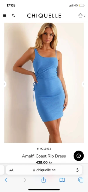 Klänning  - Klänning från chiquelle använd fåtal gånger  Kostar 429 på hemsidan jag säljer för 200+ frakt