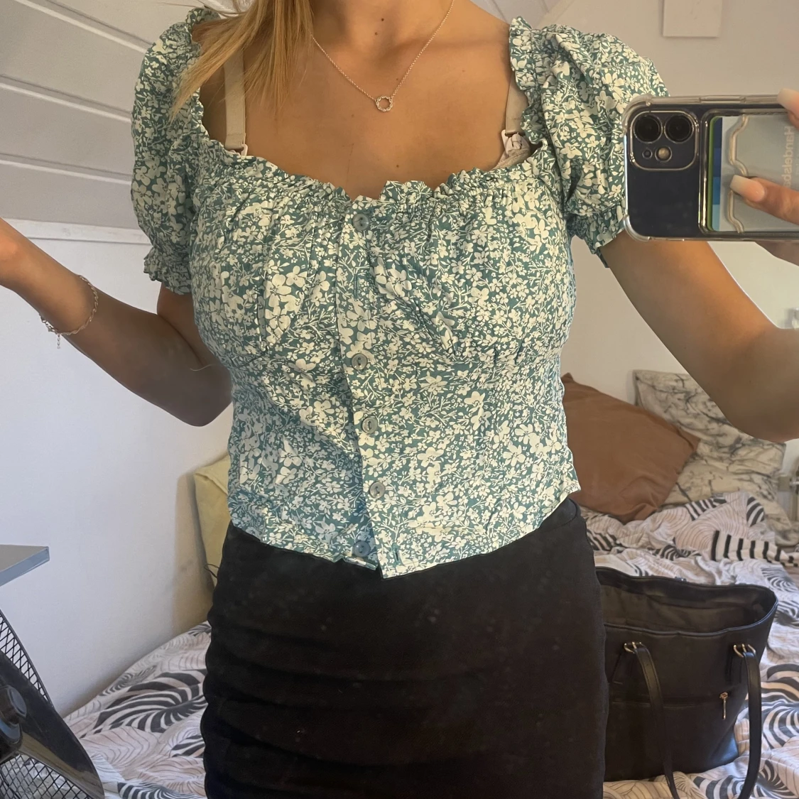 Blus