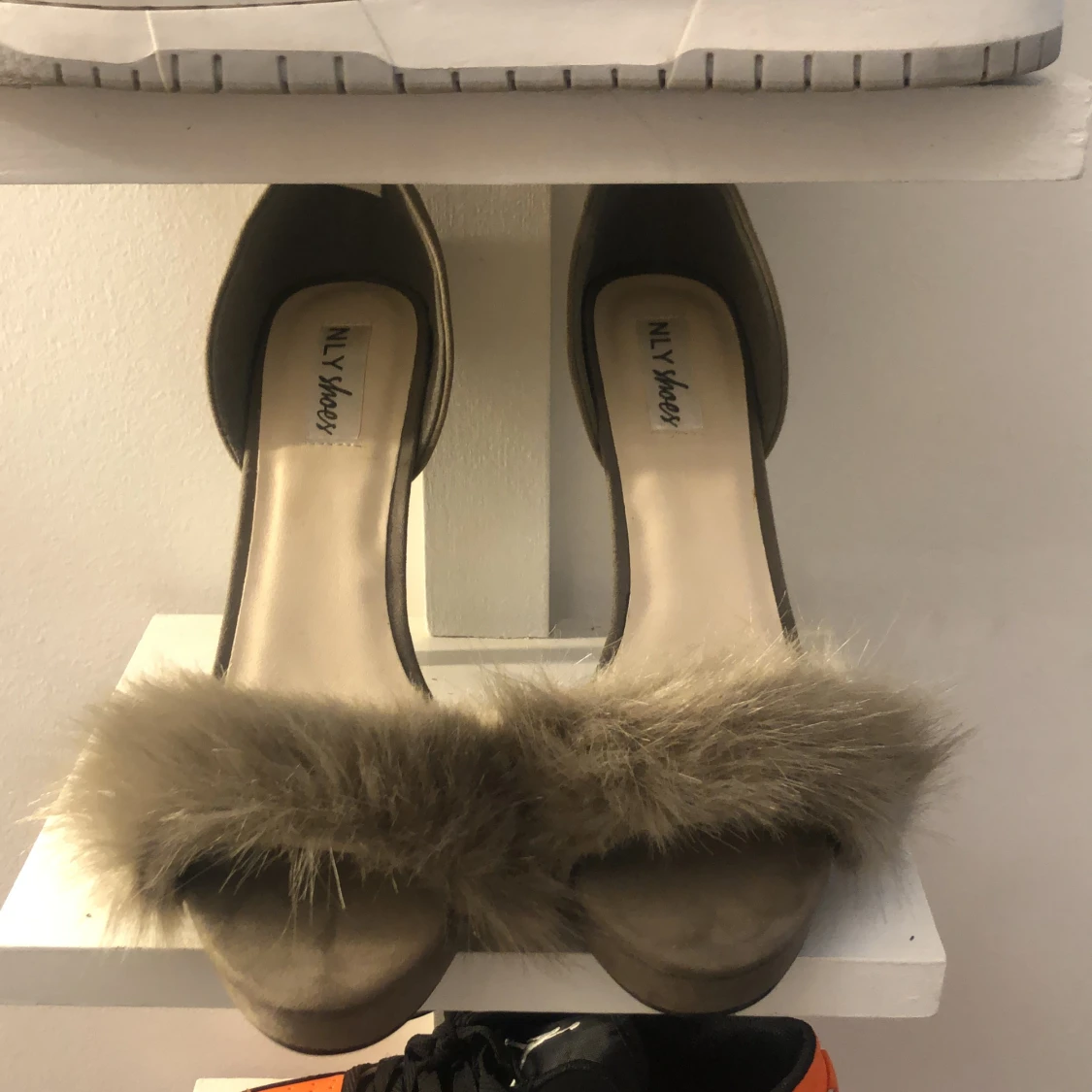 Höga klackskor  - 90