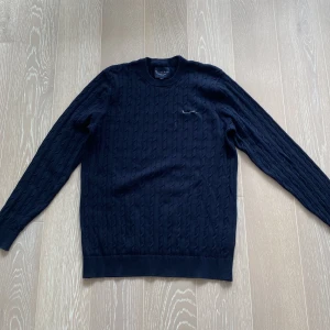 Bondelid tröja - Snygg bondelid tröja som är i jätte bra skick, nästan aldrig använd. Säljer för min bror.