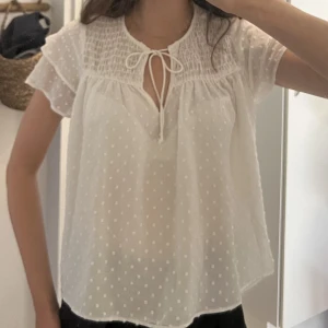 Blus  - Blus från Zara i strl xs