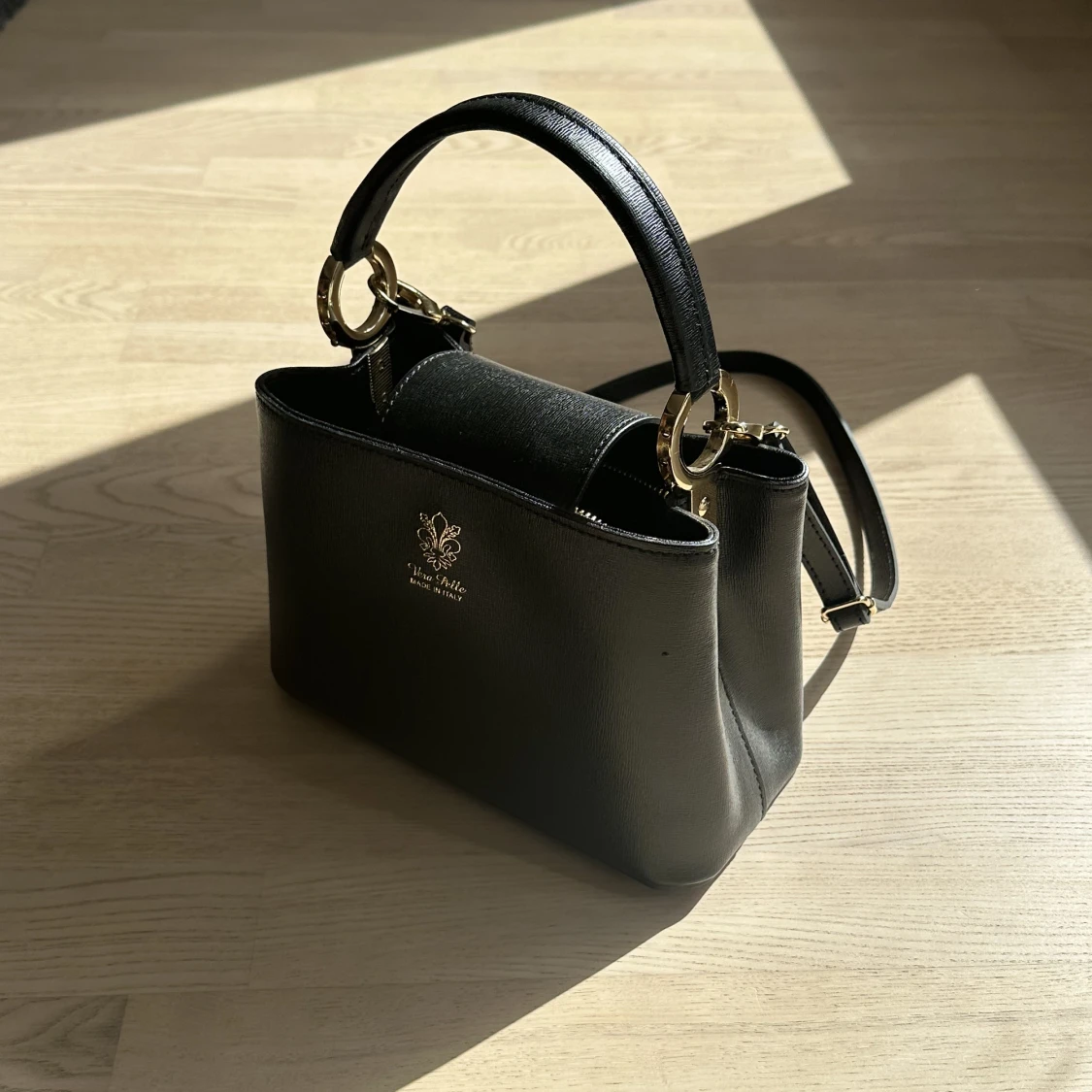 Svart handväska - 90