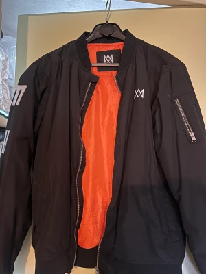 Bomberjacka - Bomberjacka från Marcus & martinus moments tour 2018.